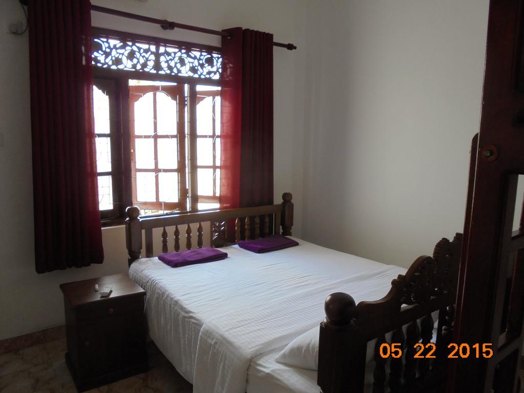 The Hotel Paradise كاتوناياكى الغرفة الصورة