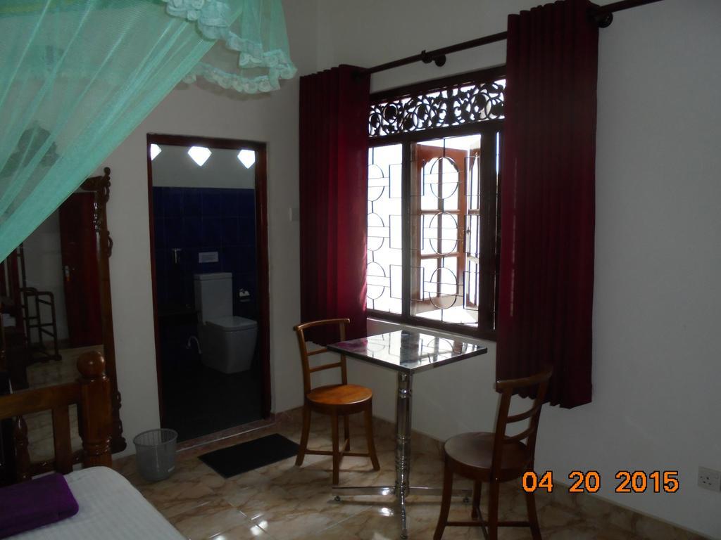 The Hotel Paradise كاتوناياكى المظهر الخارجي الصورة