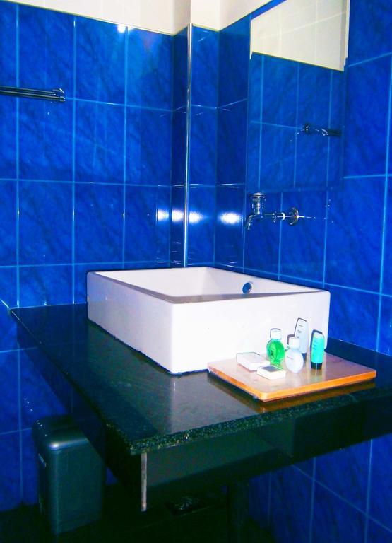 The Hotel Paradise كاتوناياكى المظهر الخارجي الصورة