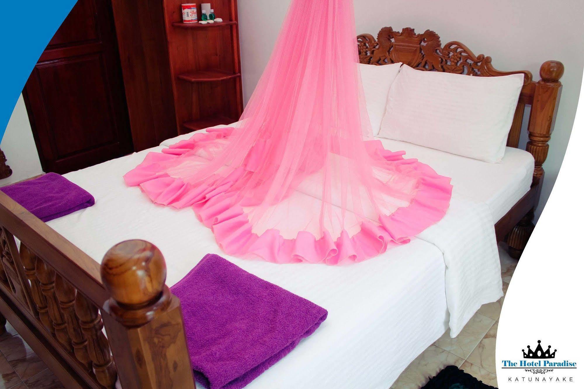 The Hotel Paradise كاتوناياكى المظهر الخارجي الصورة